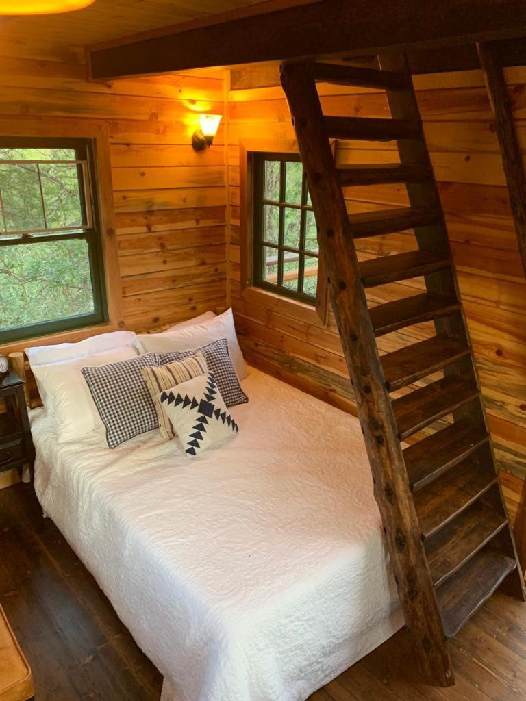 ホテル Treehouse Ranch Goldendale エクステリア 写真